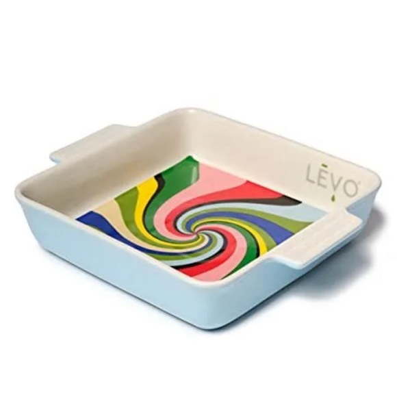 This is an 8 inch x 8” porcelain baking dish by Levo. It is new in the box - Picture 6 of 8
